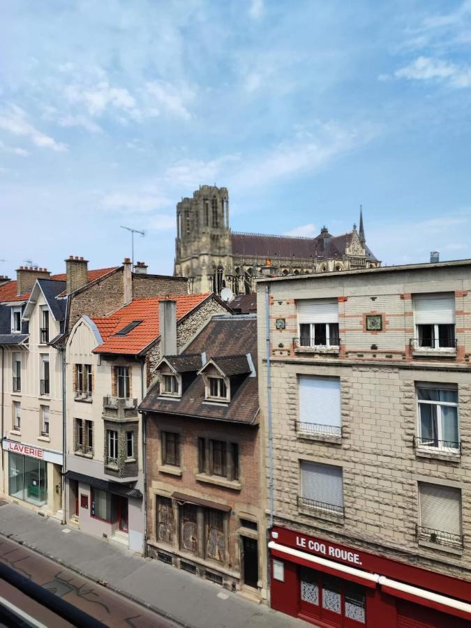 Chez Apolline - Vue Cathedrale - Hyper Centre Ville 兰斯 外观 照片
